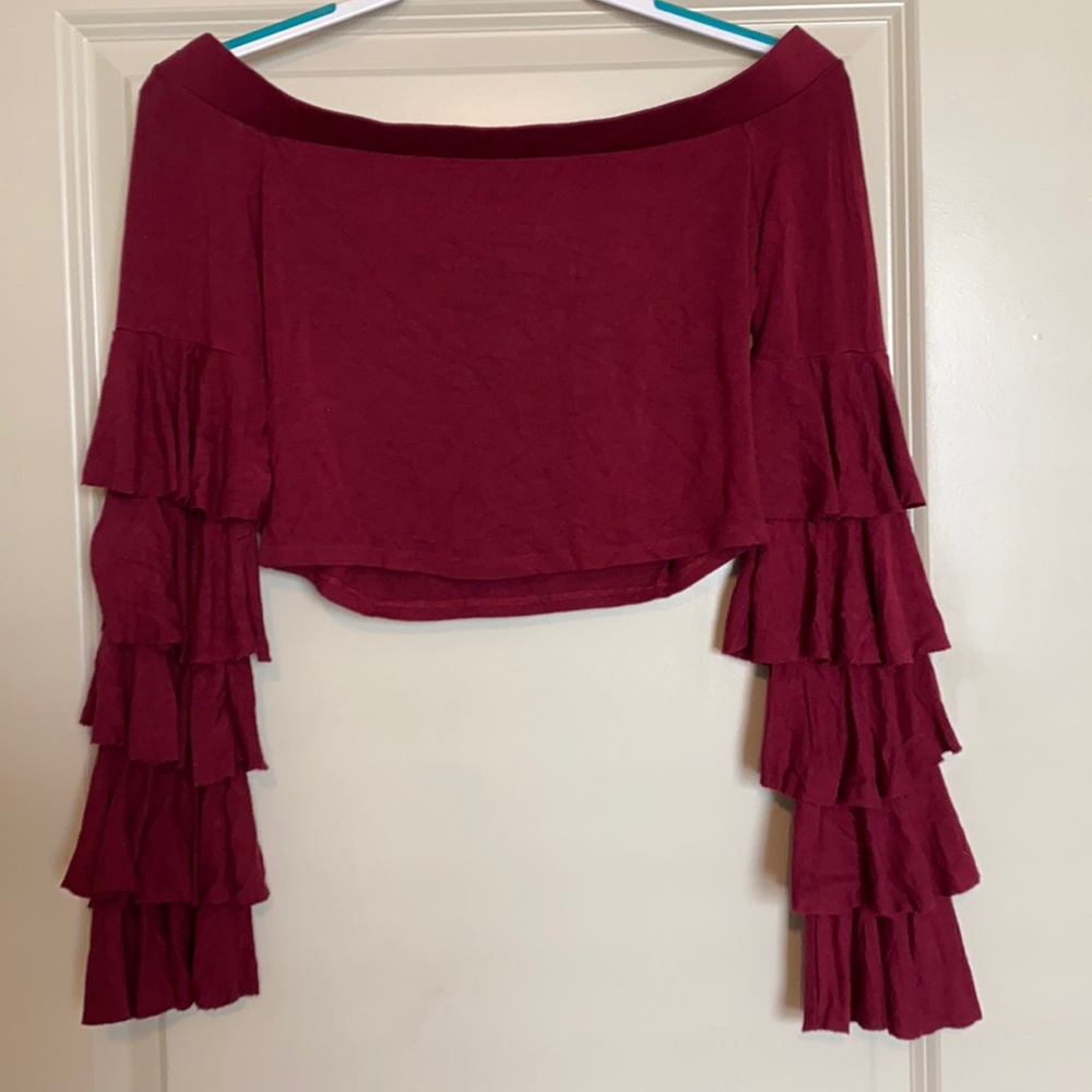 Maroon long sleeve crop top, M